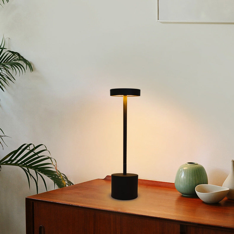 Chiara Iron Lamp