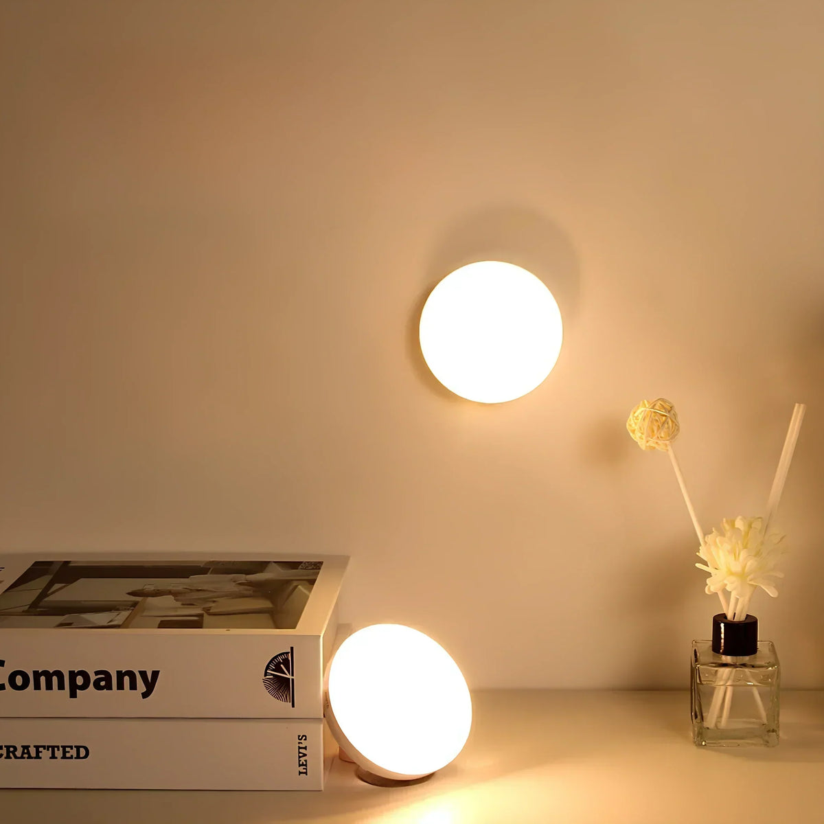 Rafael Motion Sensor Light