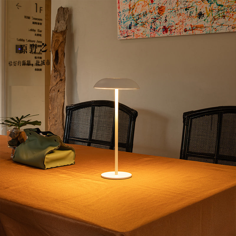Chicago Style Table Lamp