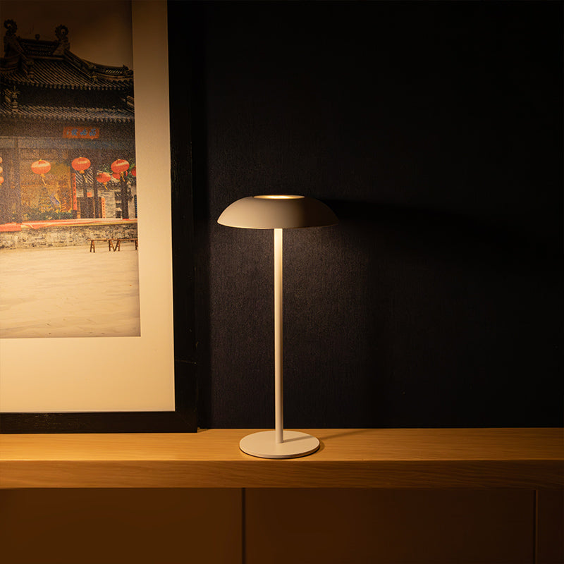 Chicago Style Table Lamp