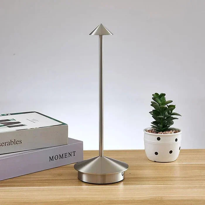 Isolde Marauder Design Table Lamp